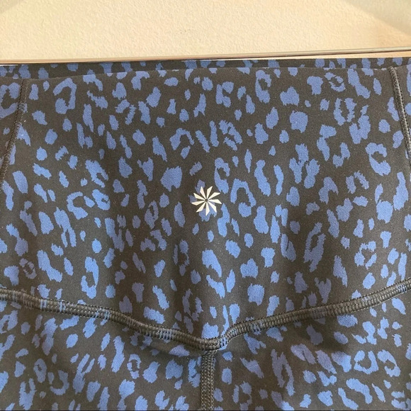 ATHLETA Sz M Salutation Stash Pocket II 7/8 Leopard Print  Tight Leggings - Picture 7 of 13